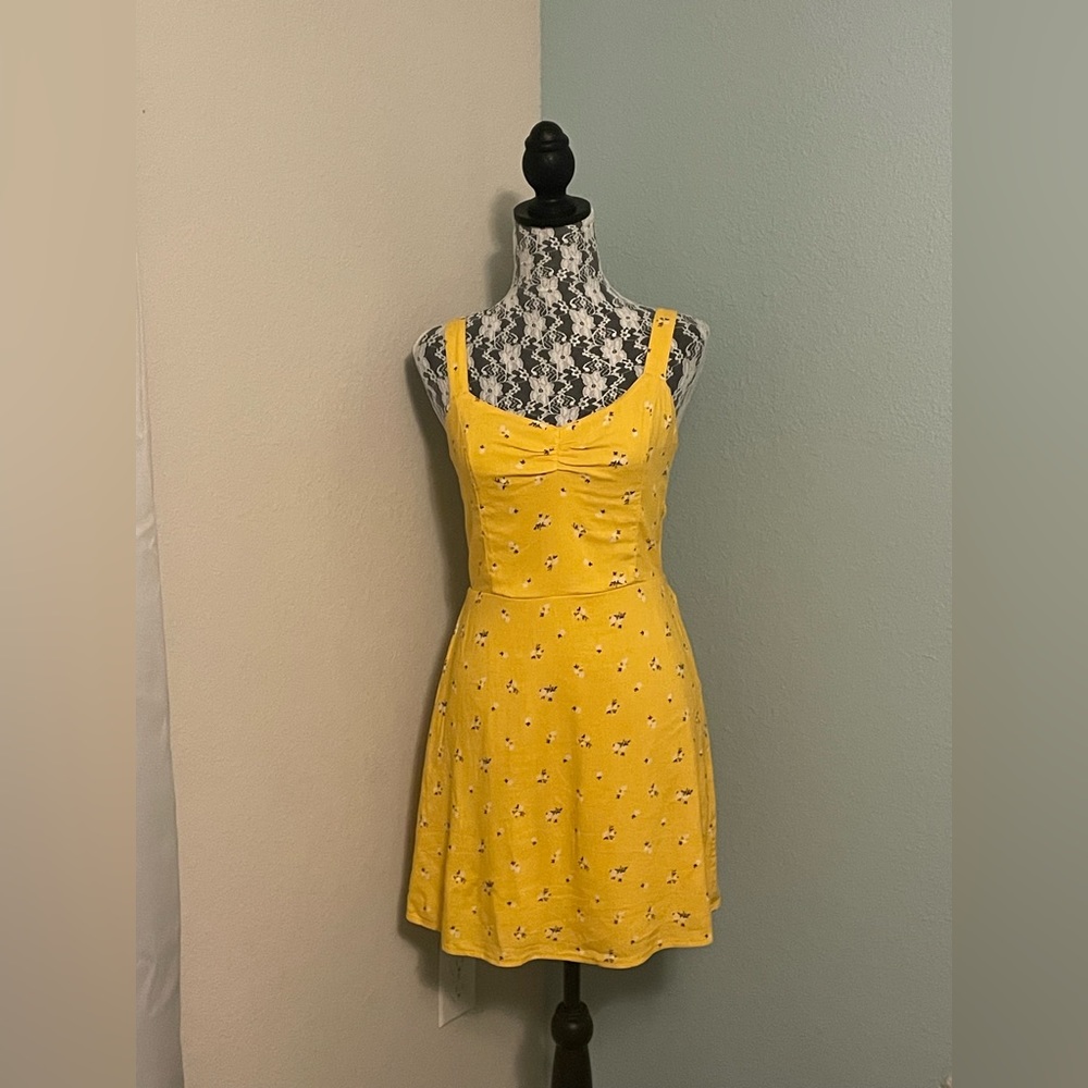 Hollister, size small, yellow sundress